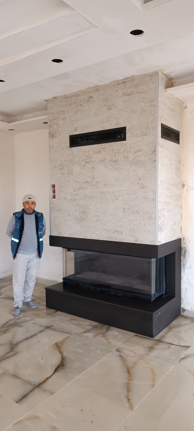 Elektrikli şömine modern iç mekân